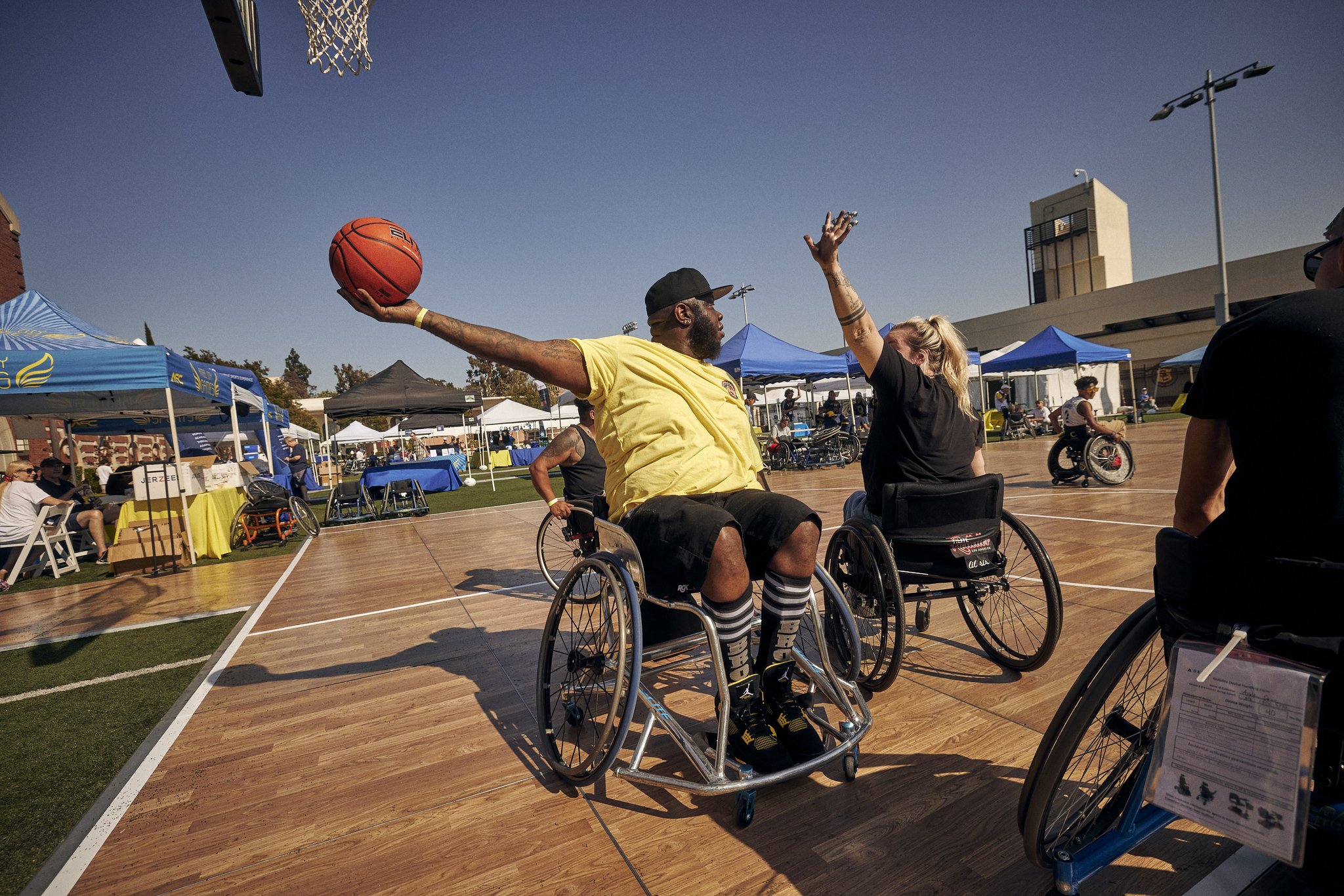 奠定了坚实 奠定了坚实